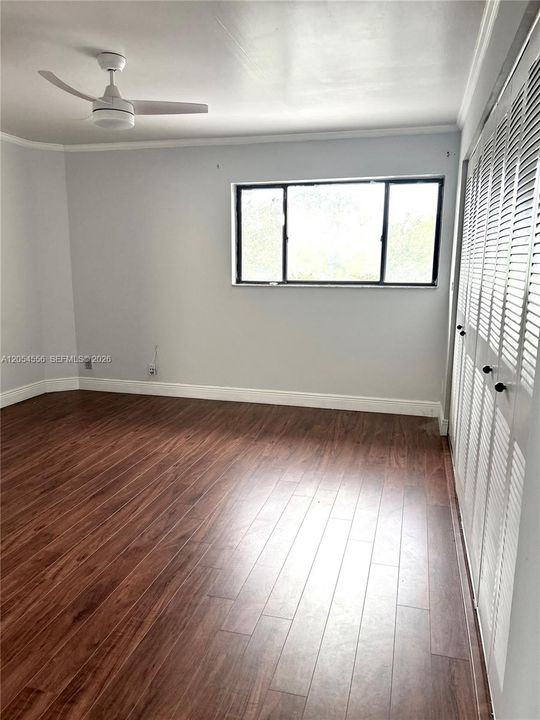 For Sale: $290,000 (2 beds, 1 baths, 1152 Square Feet)