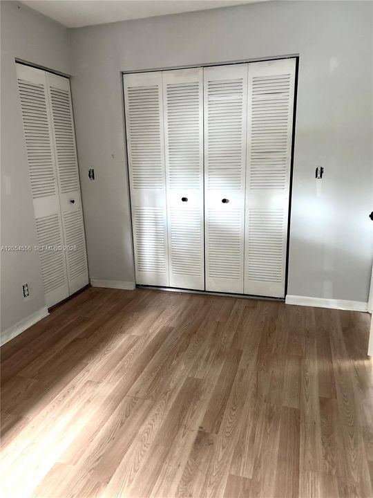 For Sale: $290,000 (2 beds, 1 baths, 1152 Square Feet)