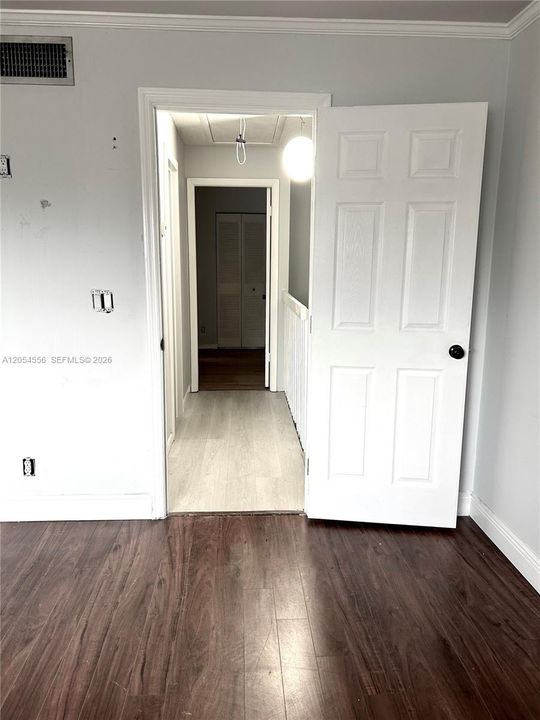For Sale: $290,000 (2 beds, 1 baths, 1152 Square Feet)
