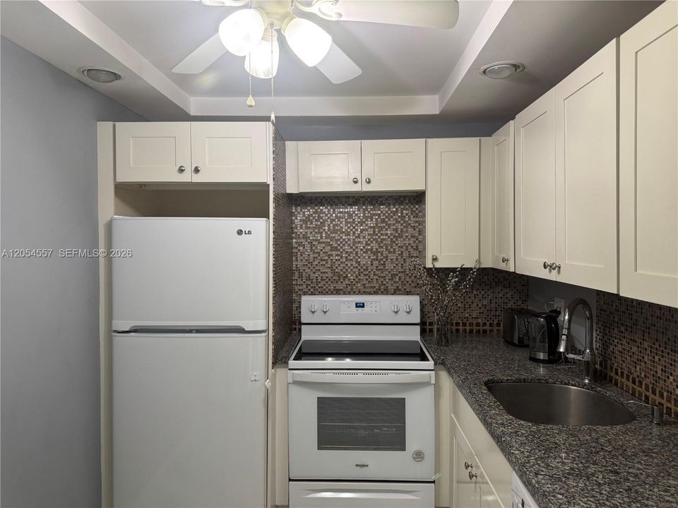 En Venta: $325,000 (2 camas, 2 baños, 1313 Pies cuadrados)
