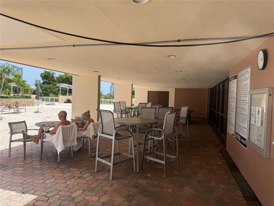 En Venta: $325,000 (2 camas, 2 baños, 1313 Pies cuadrados)
