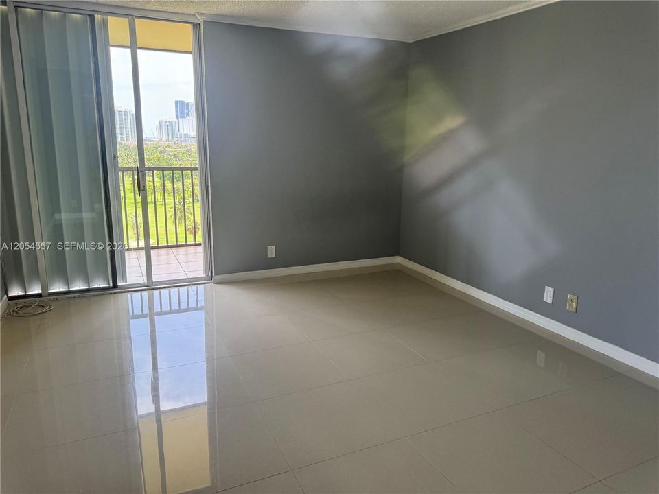En Venta: $325,000 (2 camas, 2 baños, 1313 Pies cuadrados)