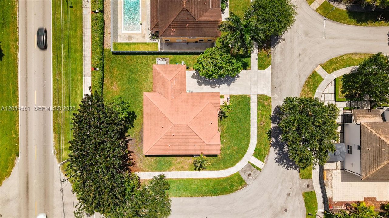 На продажу: $675,000 (4 спален, 2 ванн, 1797 Квадратных фут)