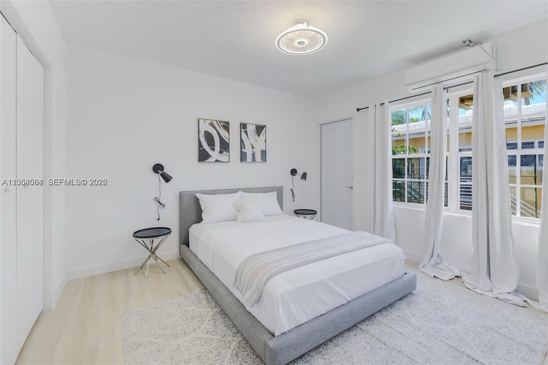 В аренду: $2,100 (1 спален, 1 ванн, 740 Квадратных фут)