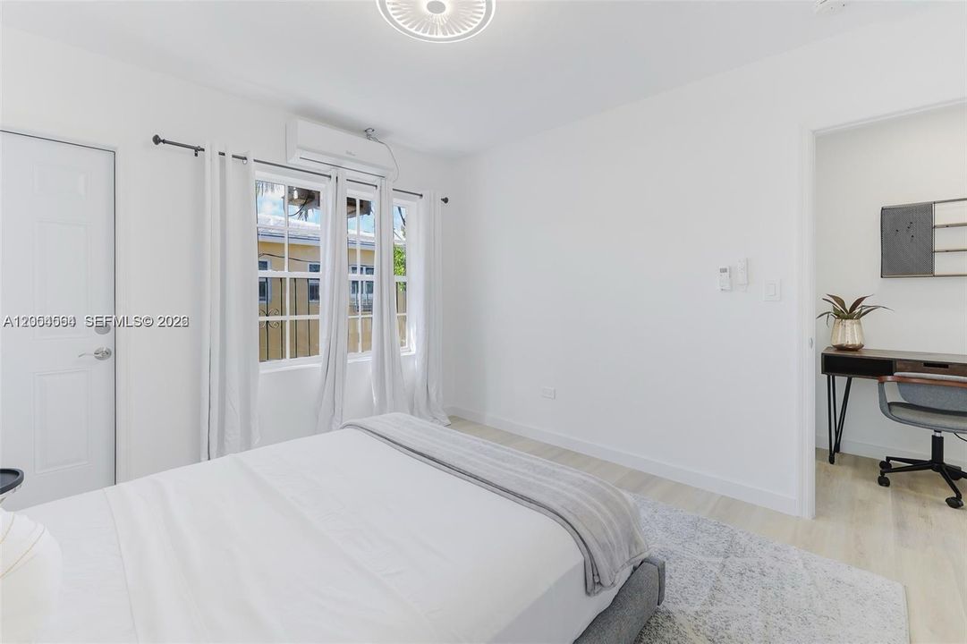 В аренду: $2,100 (1 спален, 1 ванн, 740 Квадратных фут)