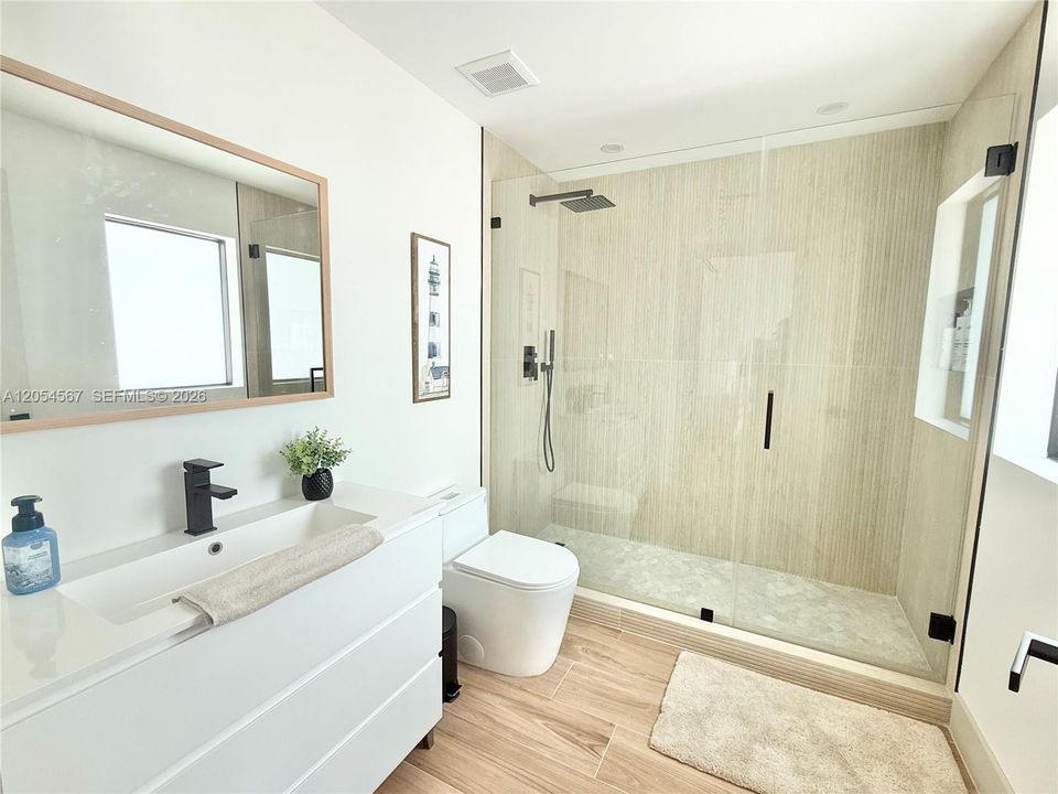 Master Bathroom #1
