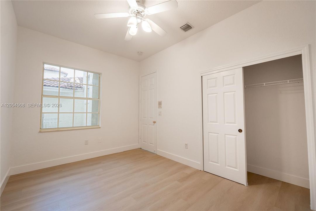 В аренду: $8,500 (5 спален, 4 ванн, 3437 Квадратных фут)