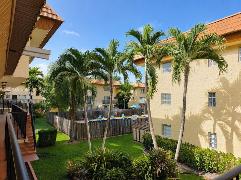For Rent: $2,250 (2 beds, 2 baths, 1140 Square Feet)