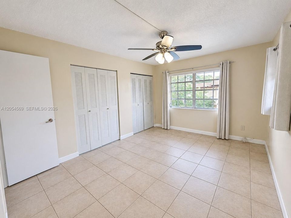 For Rent: $2,250 (2 beds, 2 baths, 1140 Square Feet)
