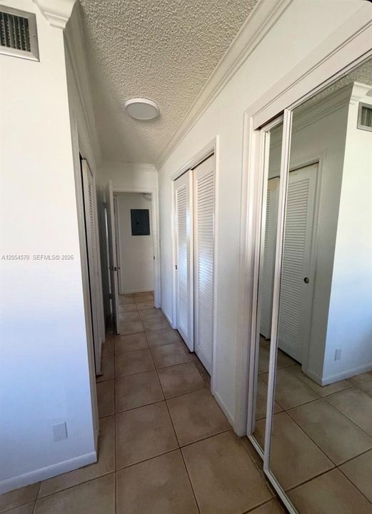 В аренду: $2,500 (2 спален, 2 ванн, 1092 Квадратных фут)