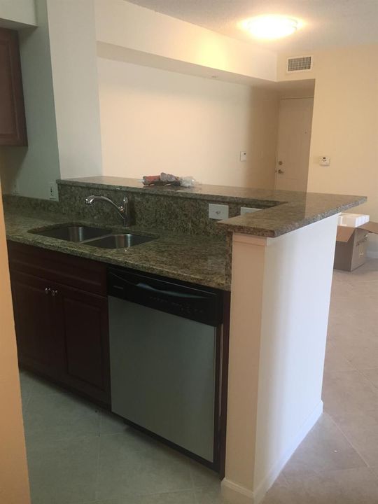 7912 Sonoma 107 081
