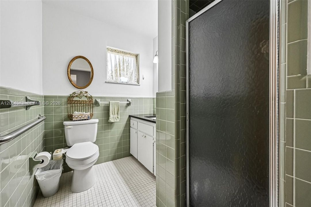 На продажу: $1,399,993 (6 спален, 7 ванн, 9845 Квадратных фут)