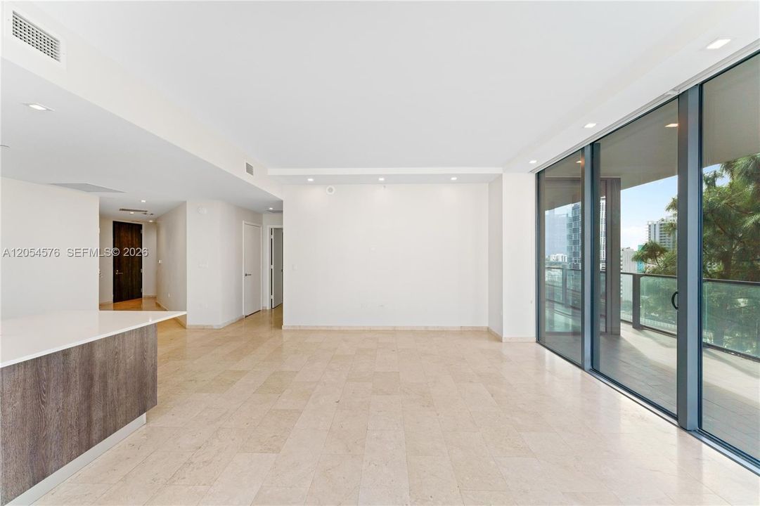 En Renta: $8,250 (3 camas, 3 baños, 1645 Pies cuadrados)