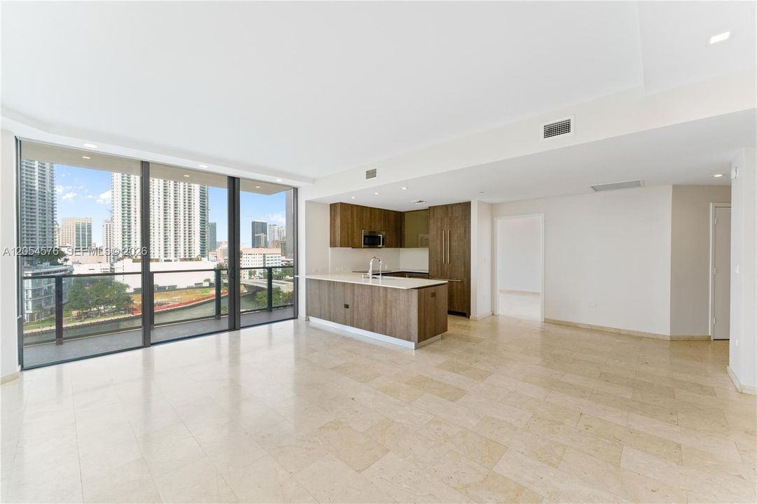 En Renta: $8,250 (3 camas, 3 baños, 1645 Pies cuadrados)