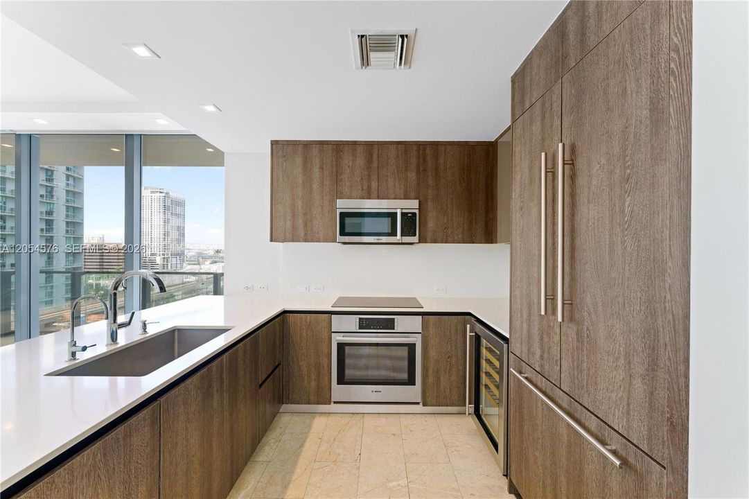 En Renta: $8,250 (3 camas, 3 baños, 1645 Pies cuadrados)