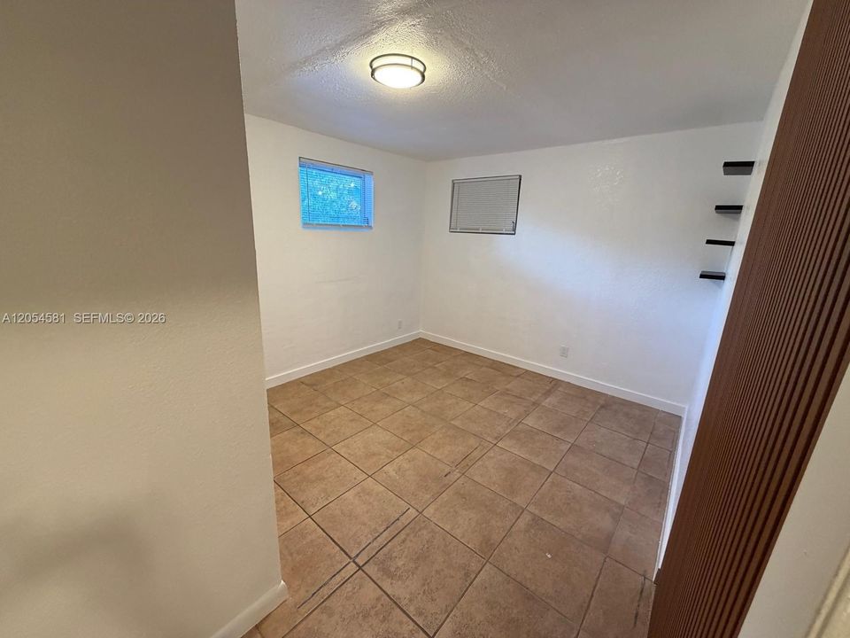 В аренду: $3,500 (3 спален, 2 ванн, 2038 Квадратных фут)