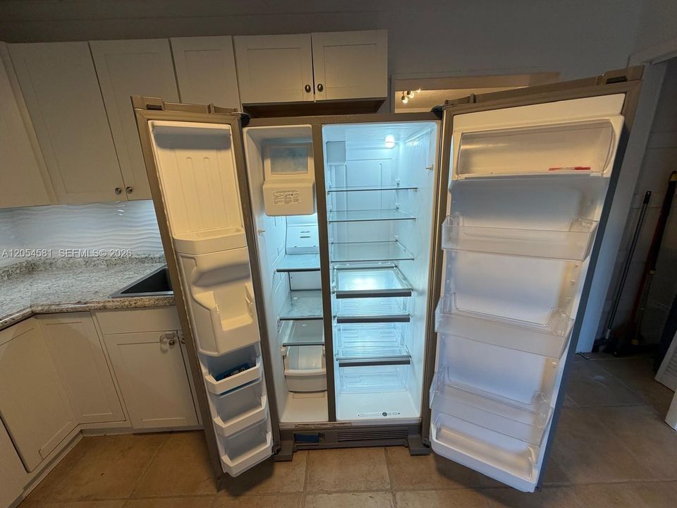 В аренду: $3,500 (3 спален, 2 ванн, 2038 Квадратных фут)