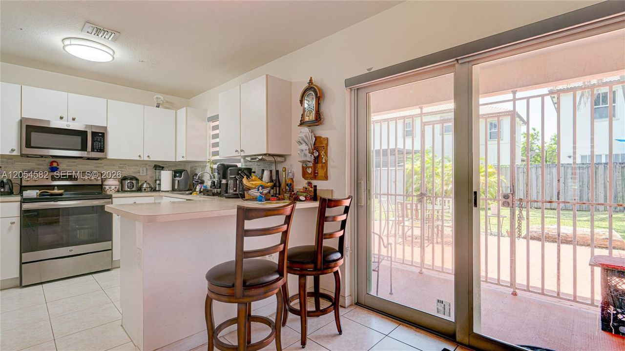 En Venta: $530,000 (3 camas, 2 baños, 1264 Pies cuadrados)