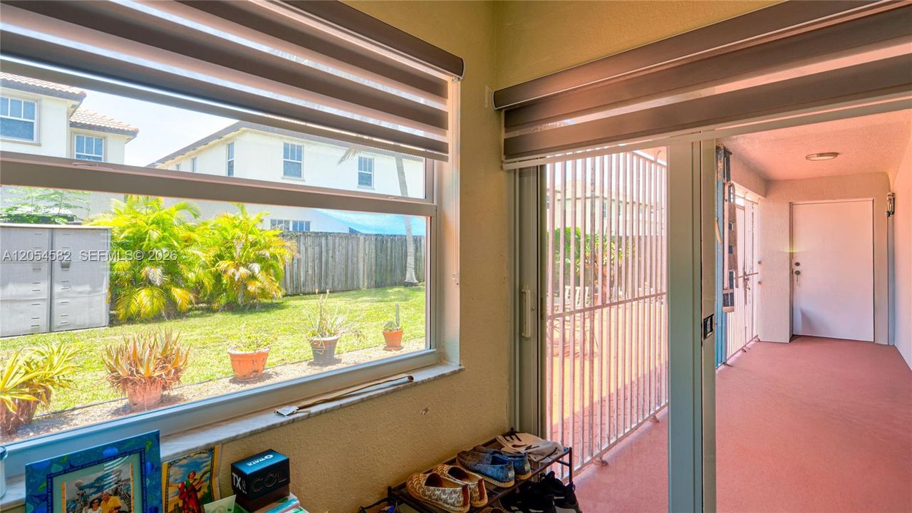 En Venta: $530,000 (3 camas, 2 baños, 1264 Pies cuadrados)