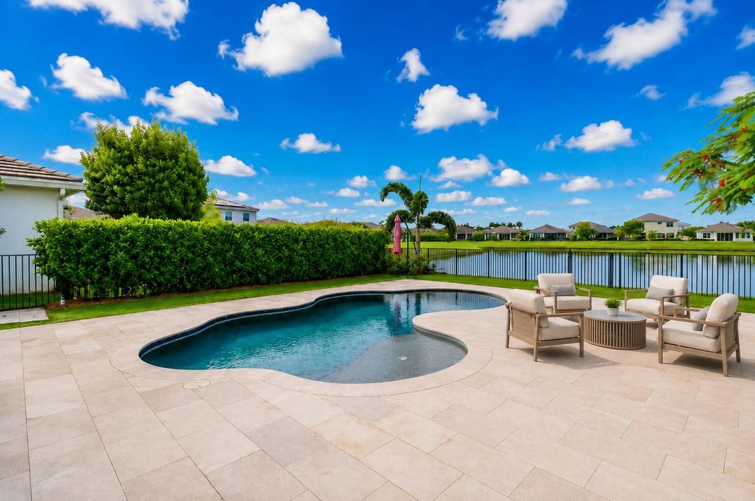 15938 Pool 2