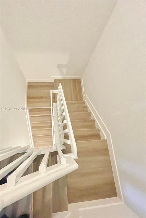 В аренду: $2,750 (3 спален, 2 ванн, 1256 Квадратных фут)