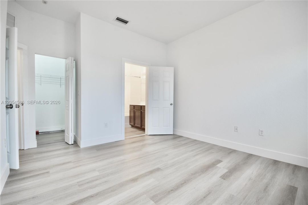 В аренду: $2,750 (3 спален, 2 ванн, 1256 Квадратных фут)