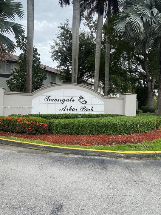 For Sale: $449,000 (3 beds, 2 baths, 1854 Square Feet)