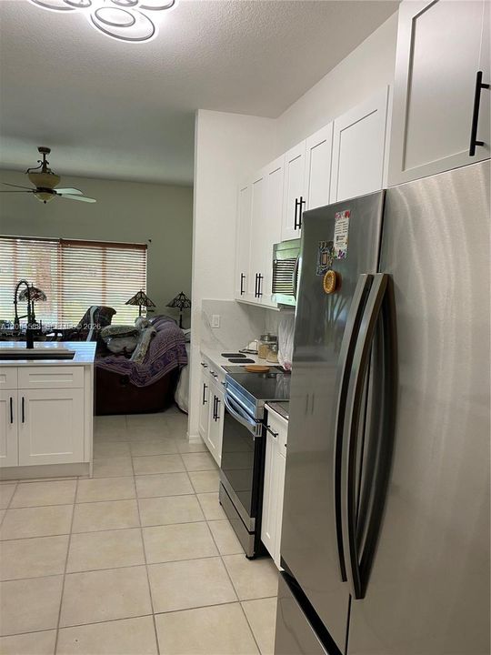 For Sale: $449,000 (3 beds, 2 baths, 1854 Square Feet)