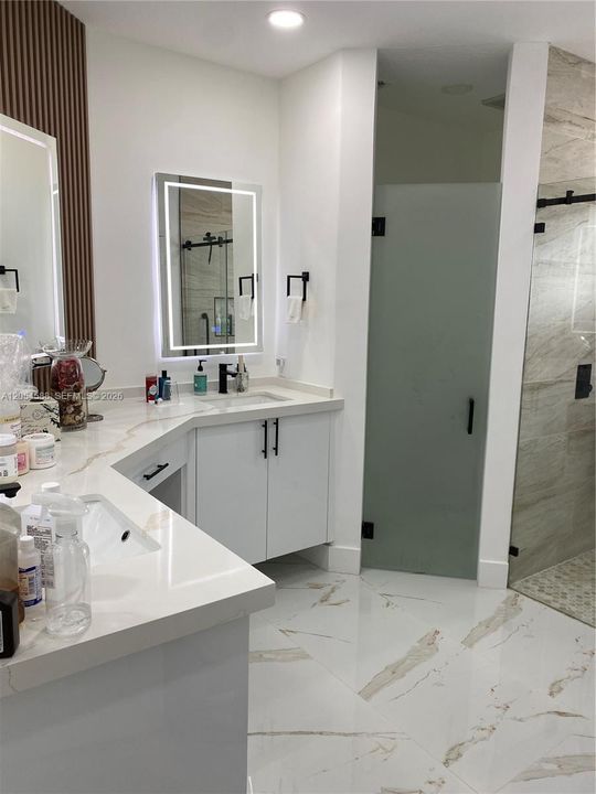 For Sale: $449,000 (3 beds, 2 baths, 1854 Square Feet)