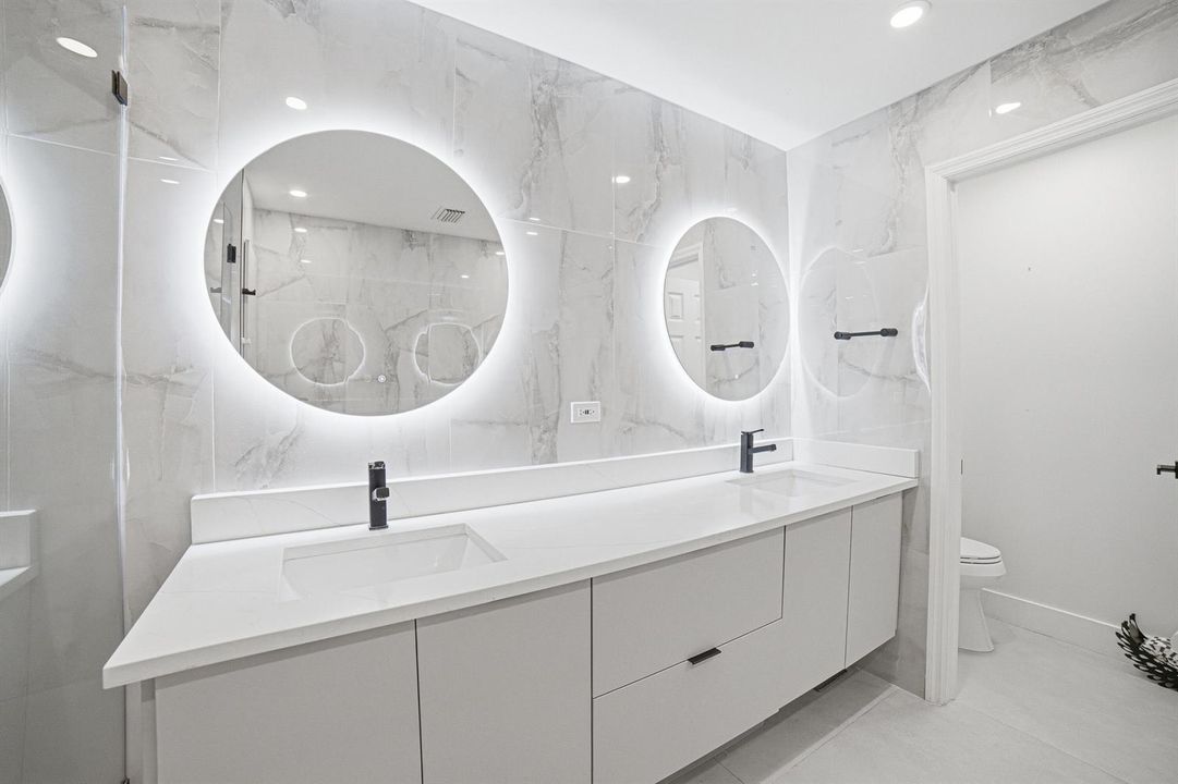 Bedroom4-Bathroom-B