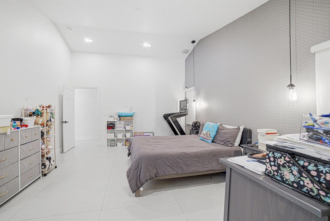 Bedroom4-B