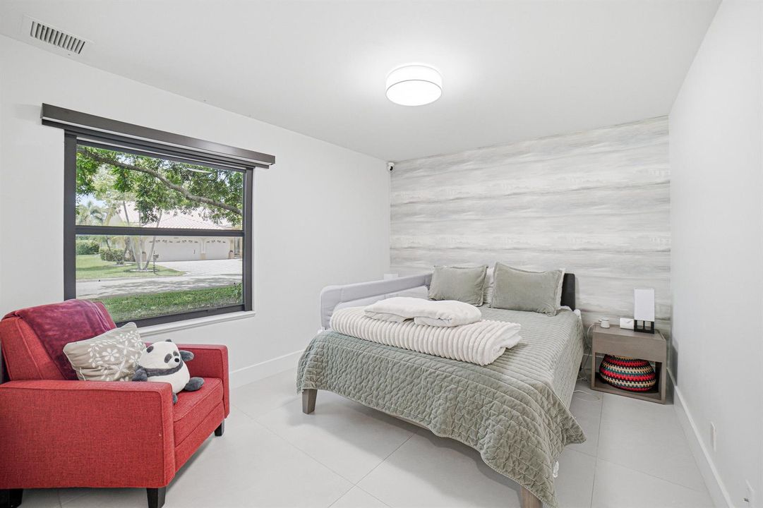 Bedroom2 (1)