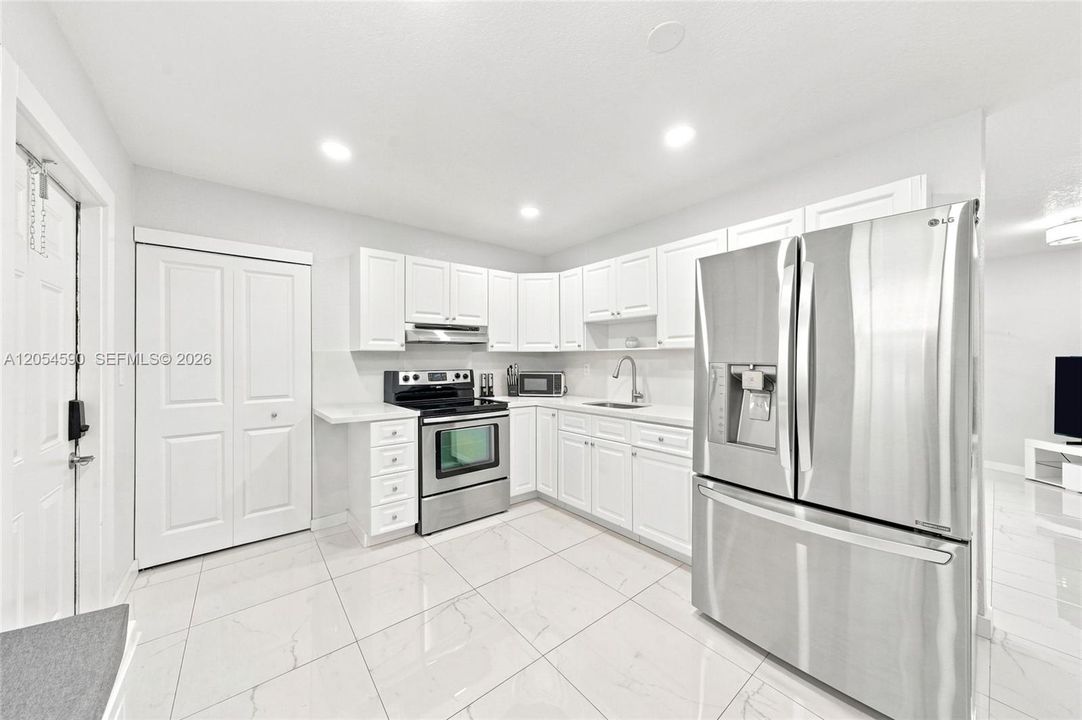 En Venta: $470,000 (3 camas, 2 baños, 1222 Pies cuadrados)