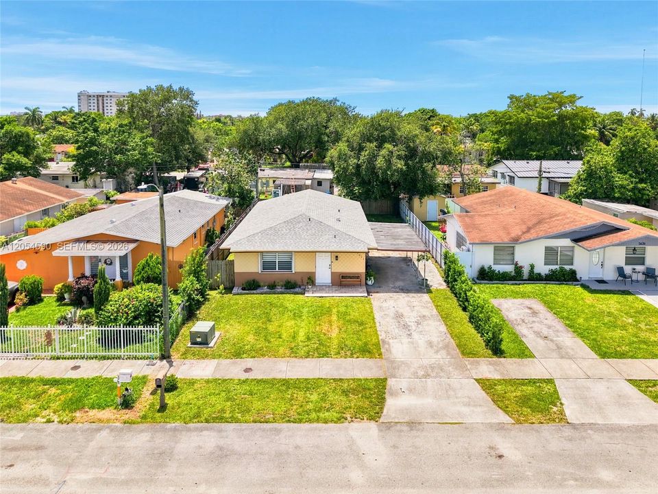En Venta: $470,000 (3 camas, 2 baños, 1222 Pies cuadrados)