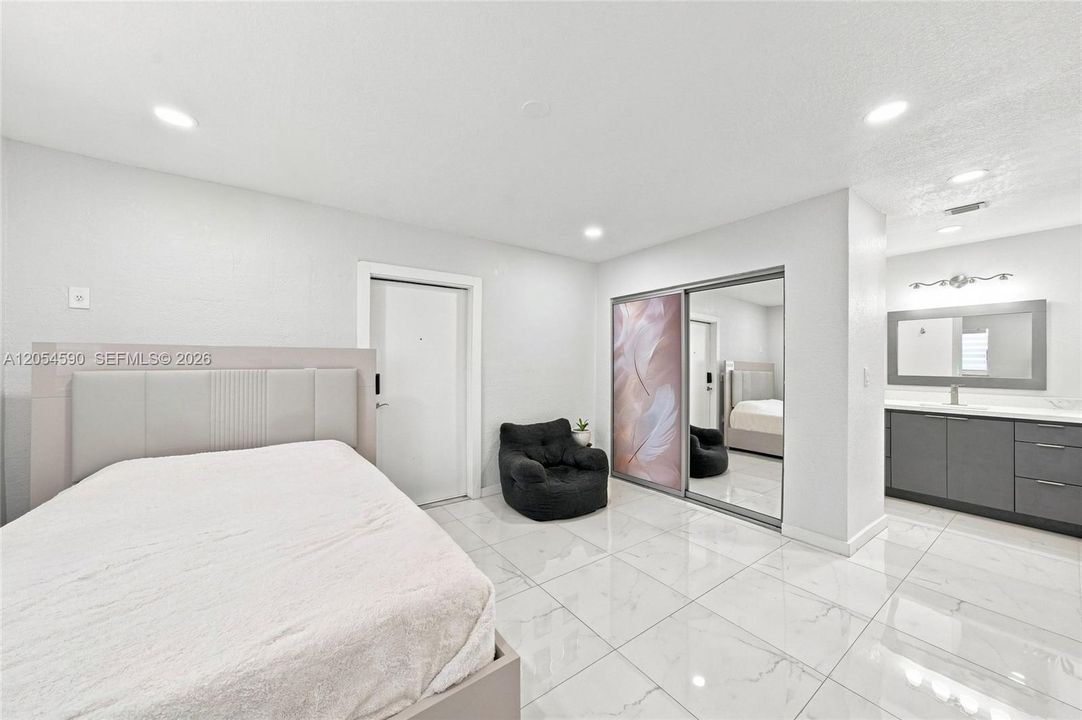 En Venta: $470,000 (3 camas, 2 baños, 1222 Pies cuadrados)
