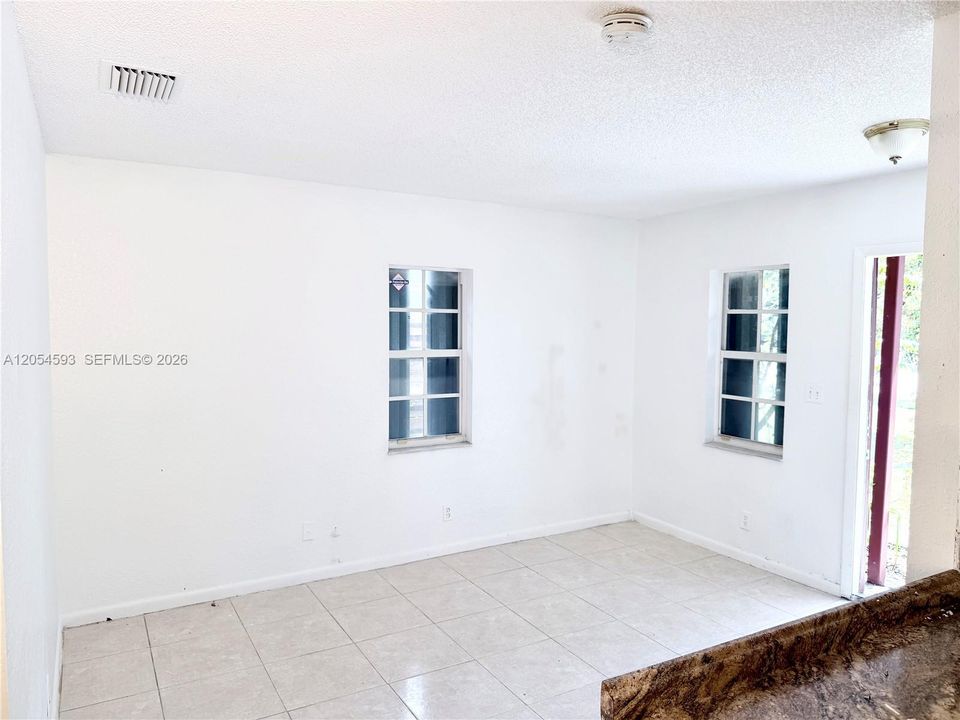 For Sale: $395,000 (4 beds, 2 baths, 1327 Square Feet)