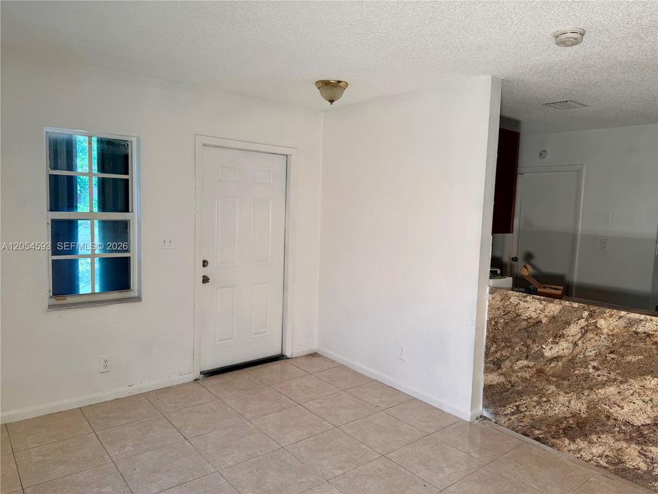 For Sale: $395,000 (4 beds, 2 baths, 1327 Square Feet)