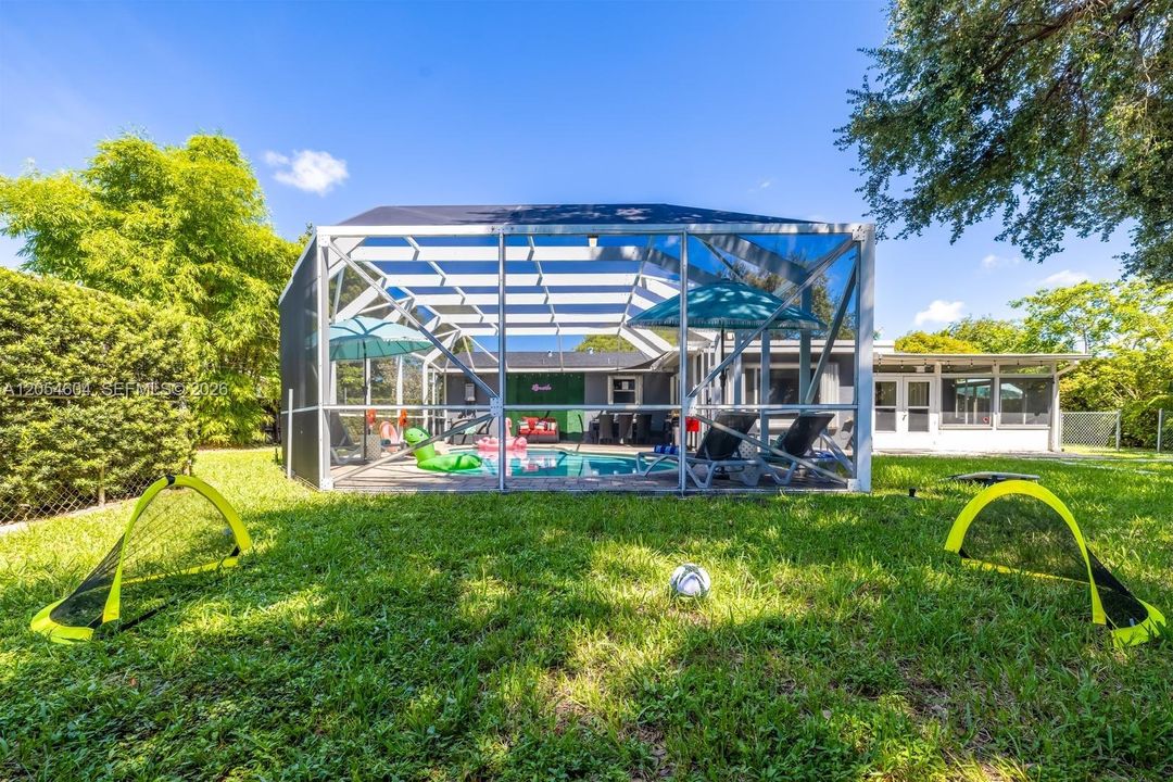 На продажу: $820,000 (3 спален, 2 ванн, 1608 Квадратных фут)