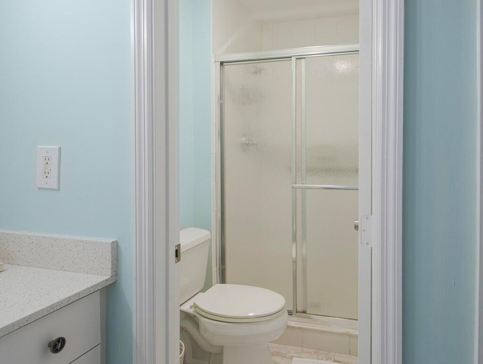 2nd Bathroom