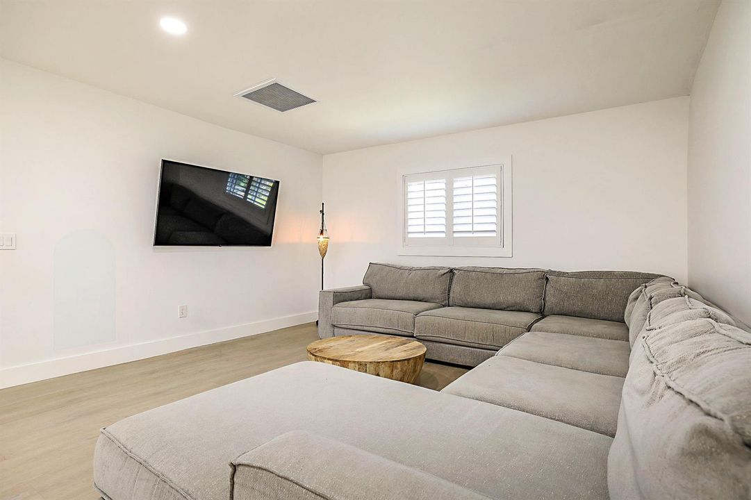 1851 Jackson Street -16