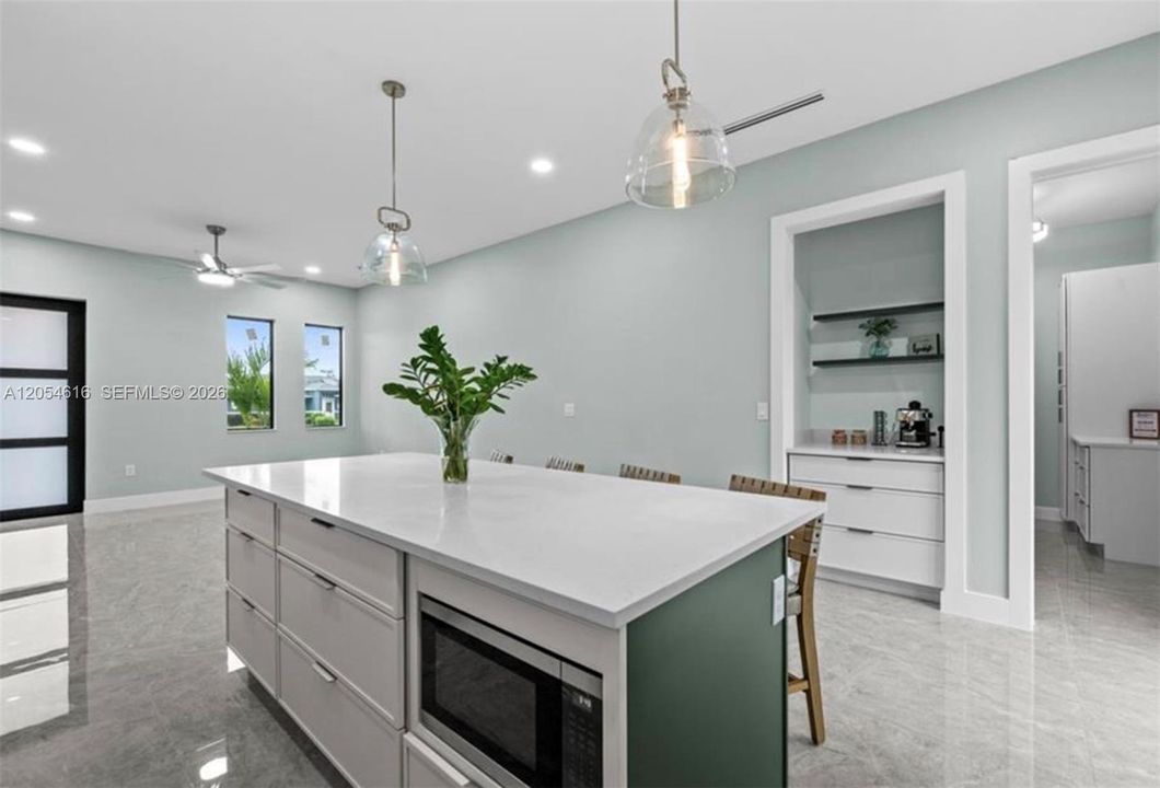 En Venta: $359,900 (3 camas, 2 baños, 0 Pies cuadrados)