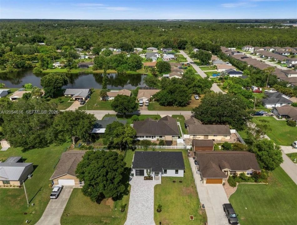 En Venta: $359,900 (3 camas, 2 baños, 0 Pies cuadrados)