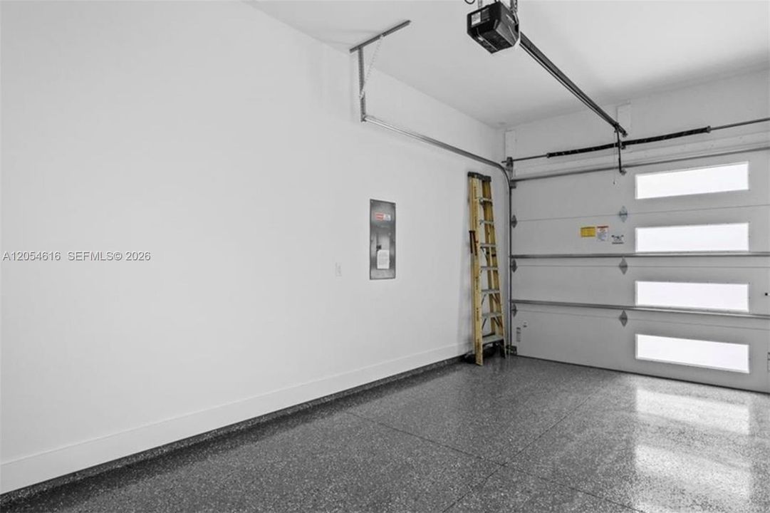 En Venta: $359,900 (3 camas, 2 baños, 0 Pies cuadrados)