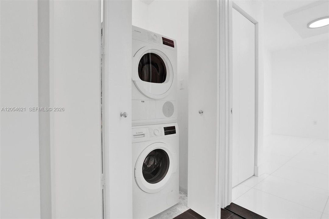 Washer & Dryer