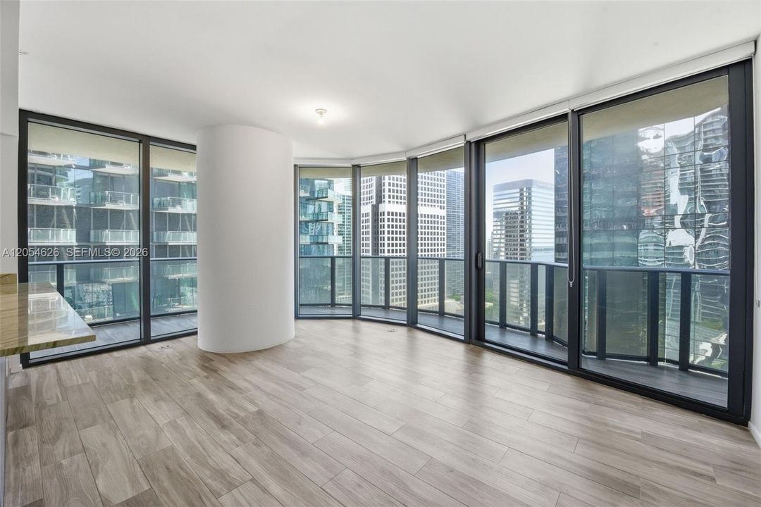 For Rent: $5,500 (2 beds, 2 baths, 1152 Square Feet)