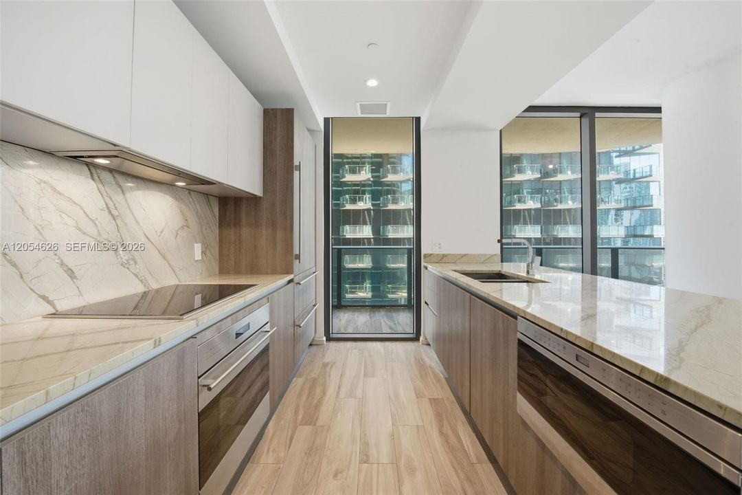 For Rent: $5,500 (2 beds, 2 baths, 1152 Square Feet)