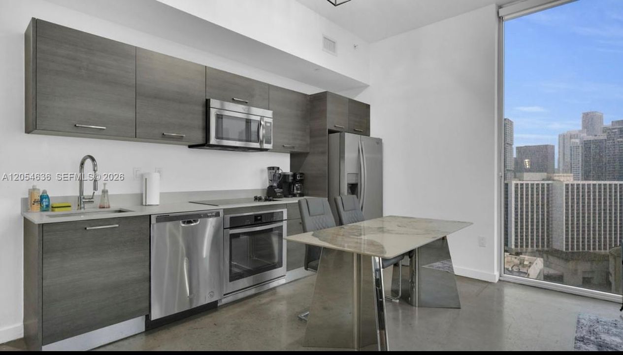 For Rent: $4,000 (2 beds, 2 baths, 791 Square Feet)