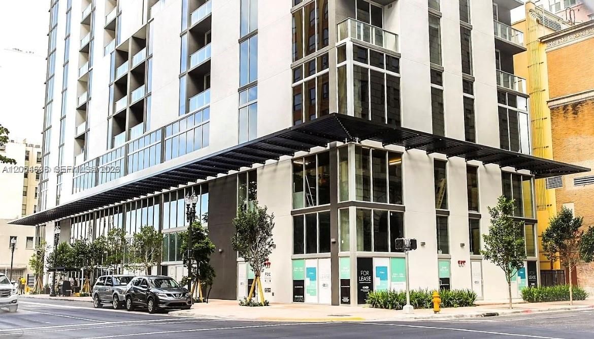 For Rent: $4,000 (2 beds, 2 baths, 791 Square Feet)