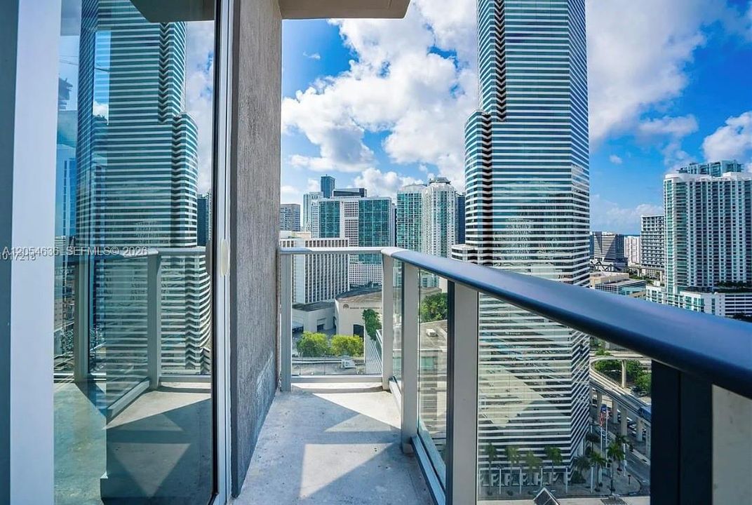 For Rent: $4,000 (2 beds, 2 baths, 791 Square Feet)