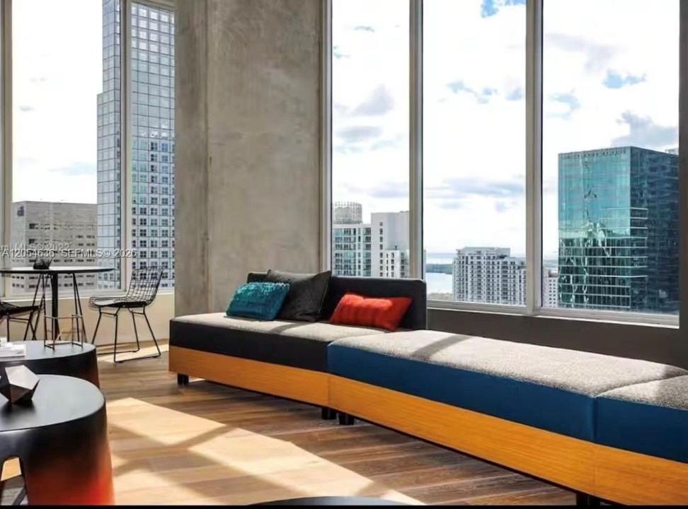 For Rent: $4,000 (2 beds, 2 baths, 791 Square Feet)